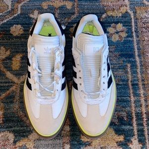 IVY PARK “super sleek 72” White Gum